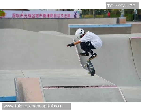 深圳滑板队在世界攀岩锦标赛中的速度表现引发热议与期待